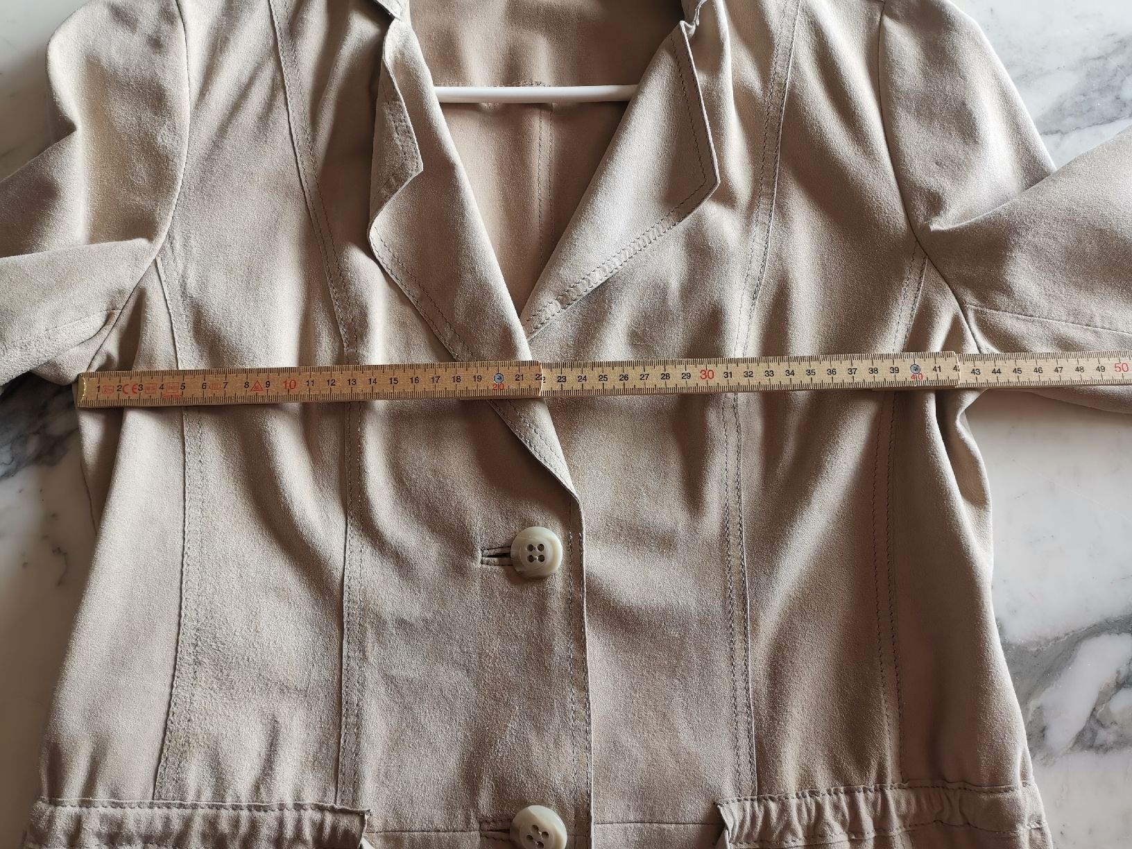 Betty Barclay Jacken: Betty Barclay, Wildleder Longblazer – Gebraucht aus Uerikon von pink_flamingo 4