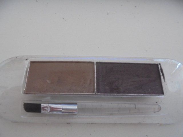 Make-up: EYEBROW stylist set braun essence – Neu (gemäss Beschreibung) aus Hinwil von Glasperlen 1