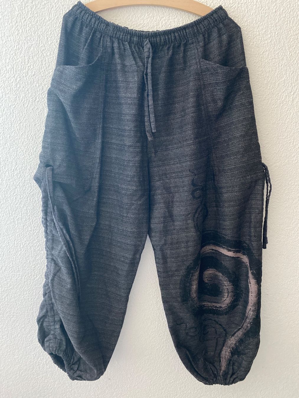Pantalons: Hose – D'occasion à Bleienbach par Dbeno