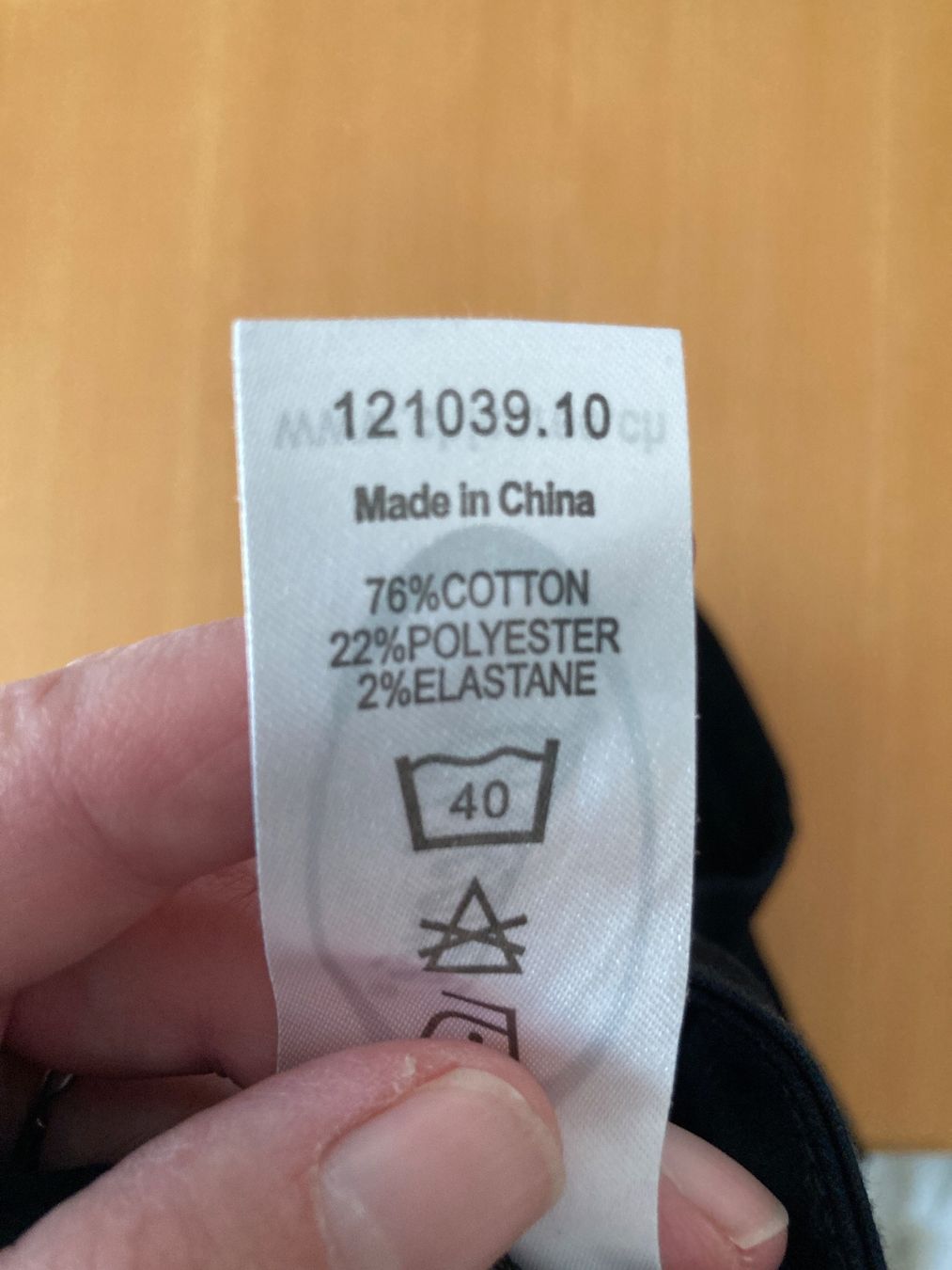 Pantaloni: 7/8 Hose von Chicorée, schwarz, ca. Gr. L – Usato da Gelterkinden venduto da froggy80 3