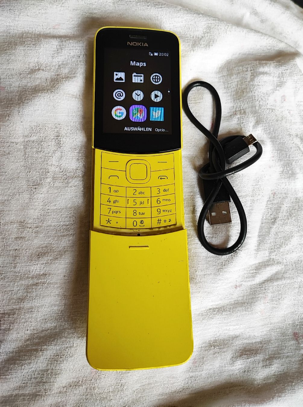 Nokia Handys / Smartphones: Nokia 8110 4G – Gebraucht aus Zollikofen von zar_j67f 3
