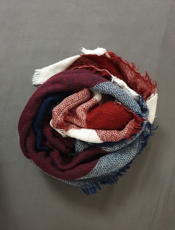 Schal blau/rot/weiss weich Winter/Herbst