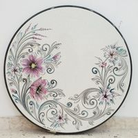 Lavatisch , Gartentisch rund weiss mit Blumen