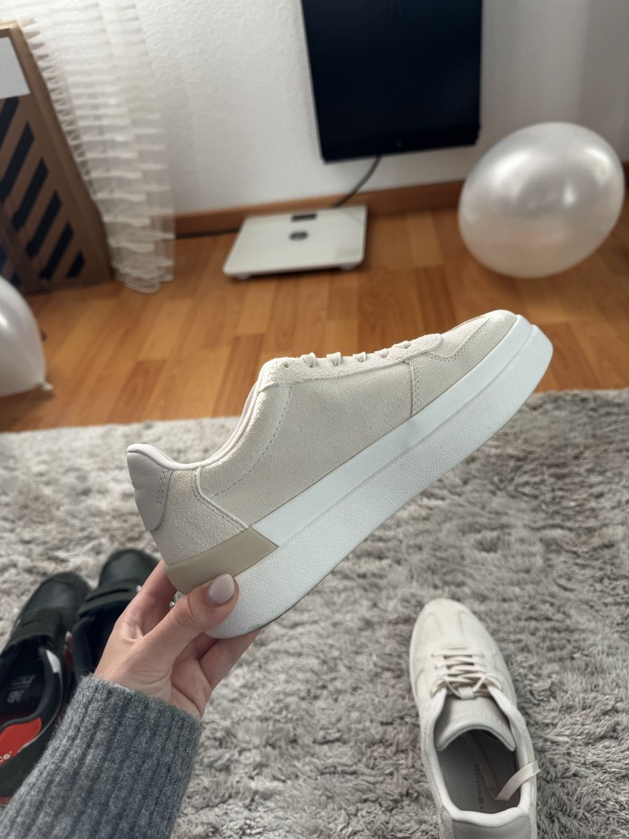 Tommy Hilfiger Damenschuhe: Sneakers Tommy Hilfiger – Neu (gemäss Beschreibung) aus Sattel von Zlata1