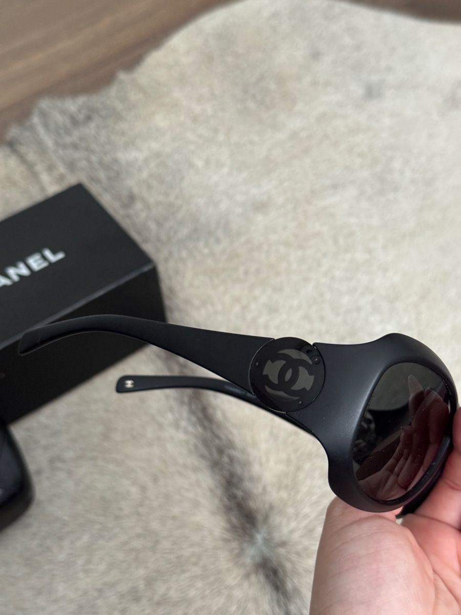 Chanel Occhiali & Lenti: Vintage Chanel sunglasses – Usato da Stetten AG venduto da senijadb 4