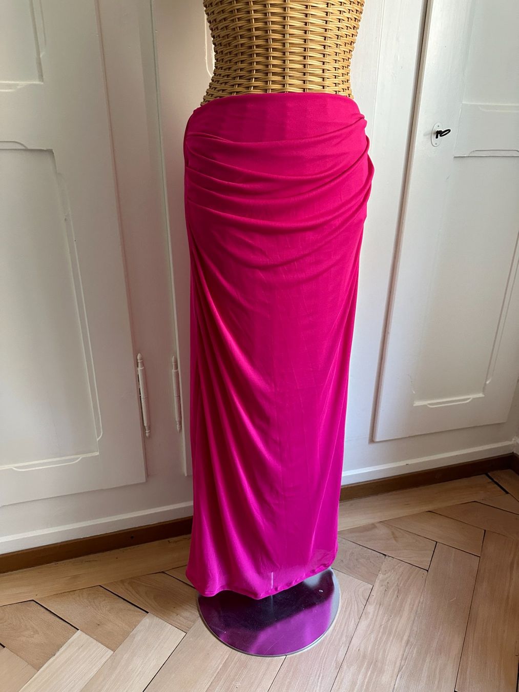 Jupes: PULL & BEAR - Rock pink M – D'occasion à Zürich par Diazaio 1