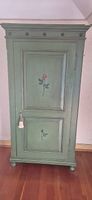 Alter Bauernschrank / Massivholzschrank  Winterthur