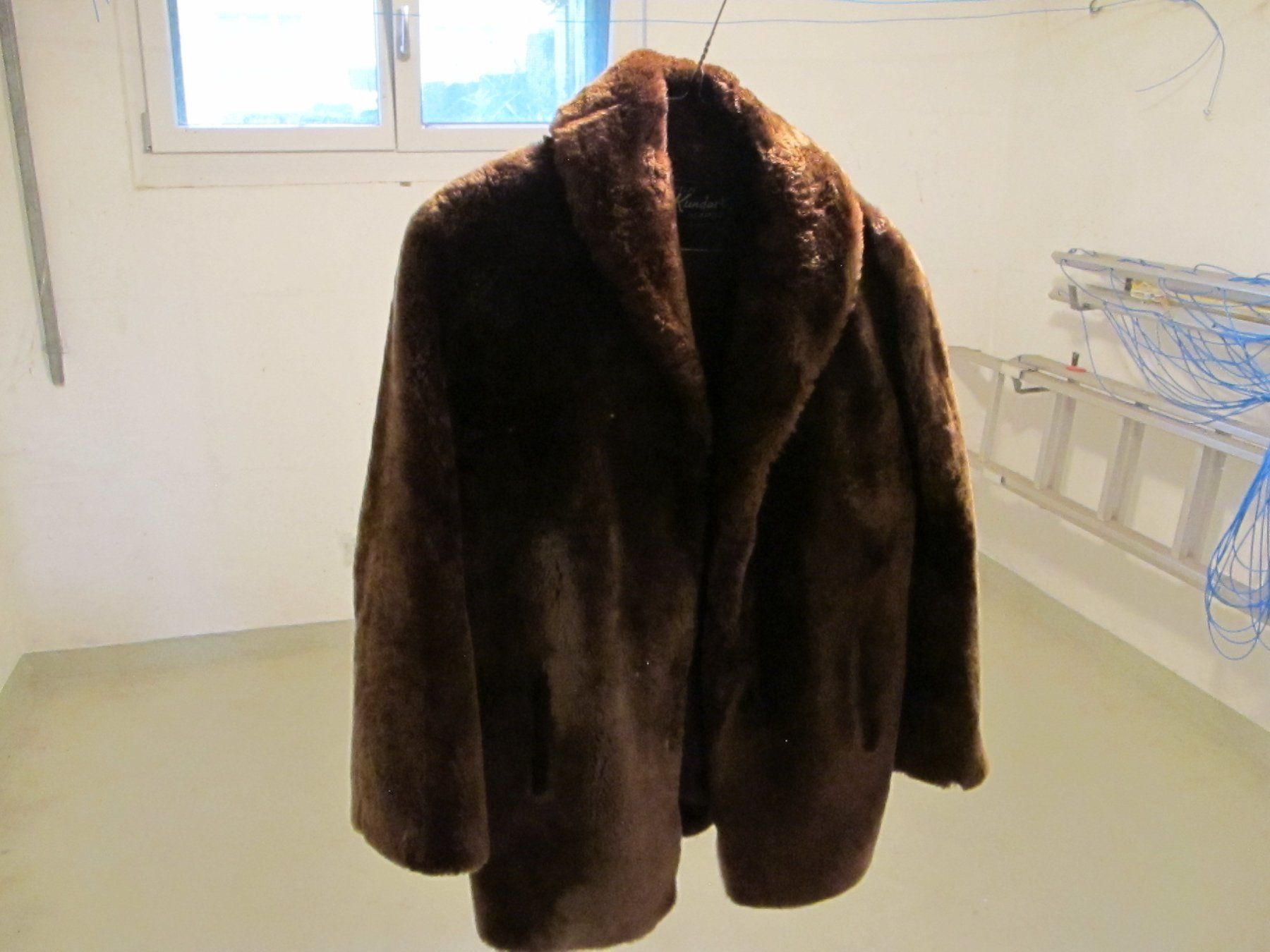 Cappotti: Pelz Mantel Oder Jacke Vintage Oder Antik Sehr Schön – Usato da Altnau venduto da LinaAuktion 3