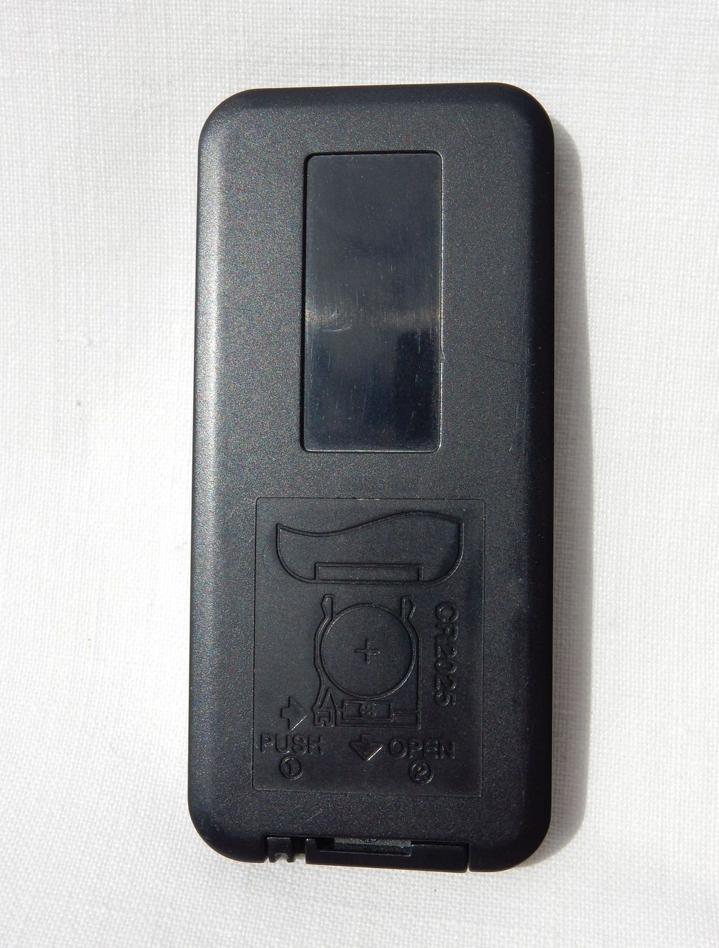Docking station: **SONY ICF-DS15iP Radiowecker iPod/iPhone Docking Station** – Usato da Zürich venduto da Holzbolzen 5