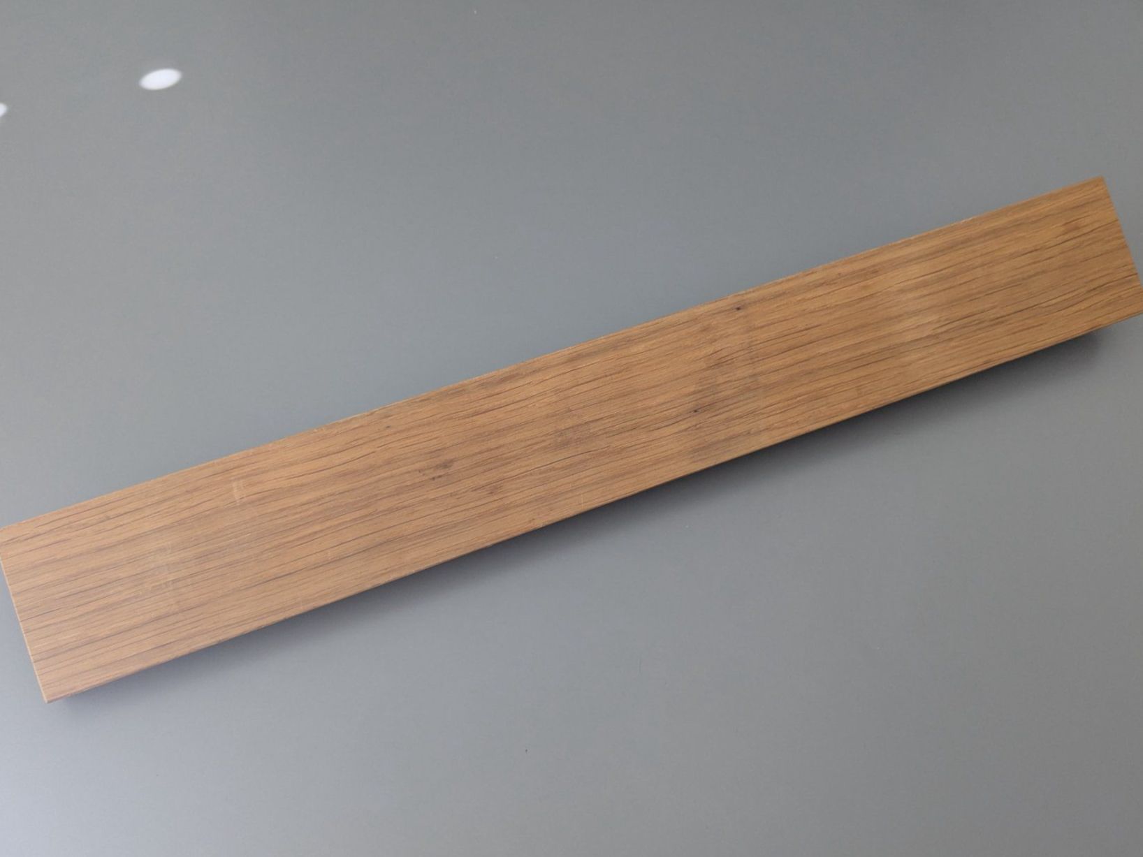 Messer: Messerblock magnetisch Holz – Gebraucht aus Wil SG von Studi_123