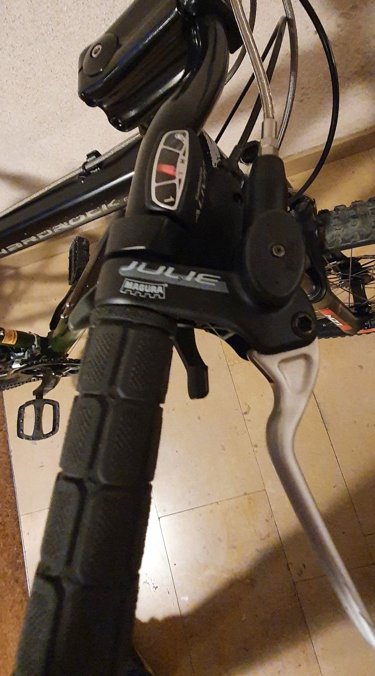 Specialized Biciclette: VTT Specialized Hardrock – Usato da Genève venduto da Chris044 7