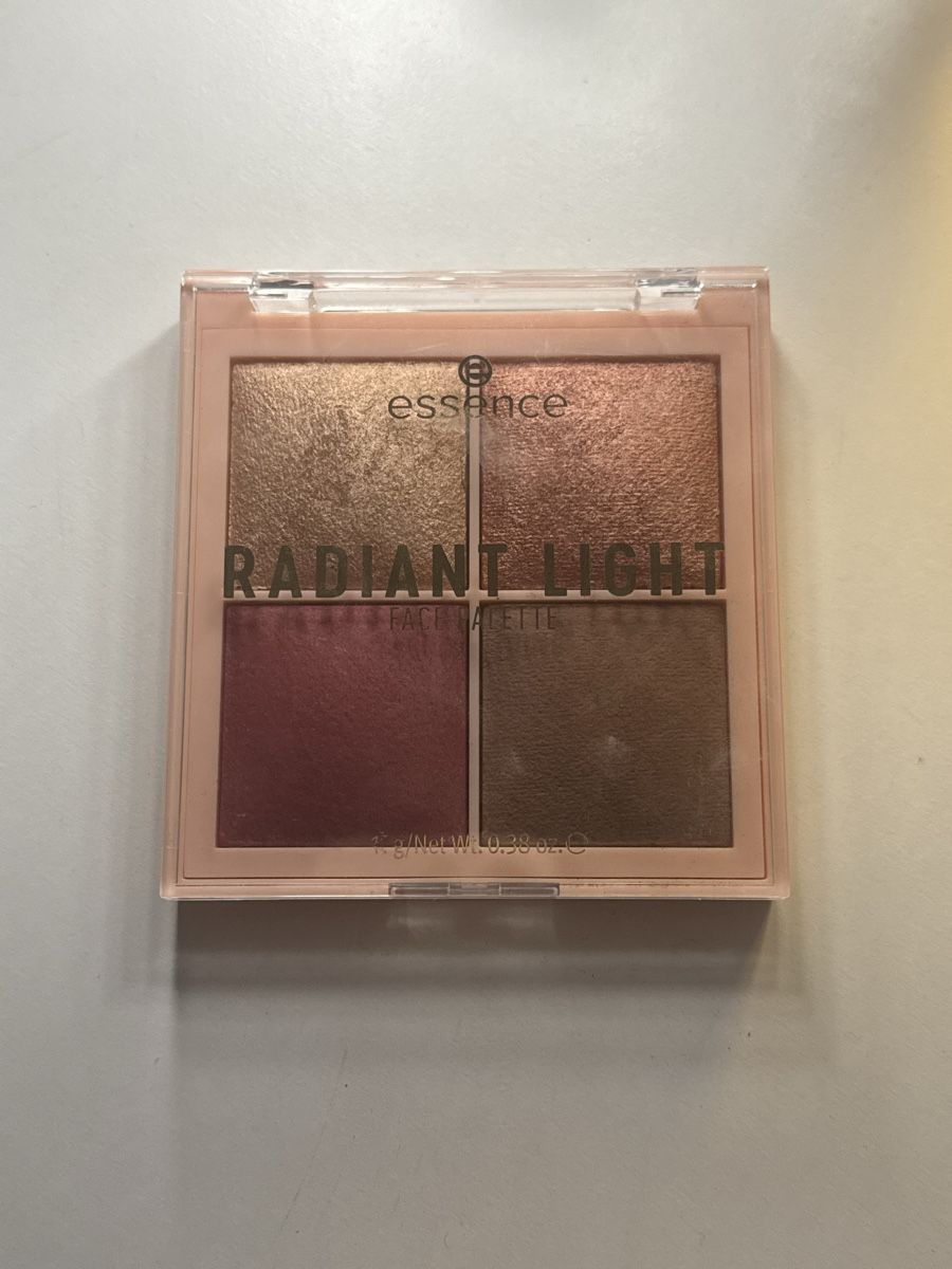 Make-up: Essence Radiant Light Palette – Usato da Laupen ZH venduto da nas_h2nr