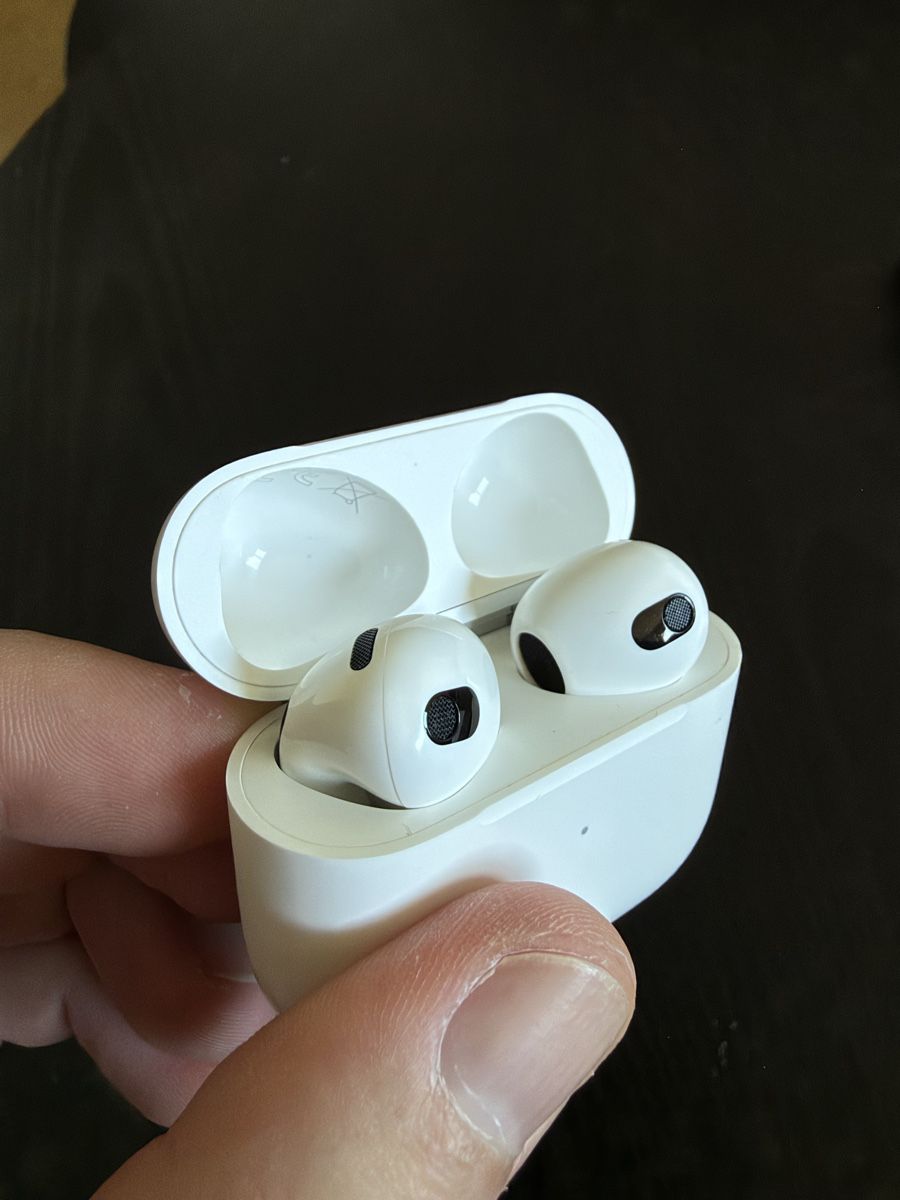 Apple Kopfhörer: AirPods 3 – Gebraucht aus Remetschwil von LuisN16 5