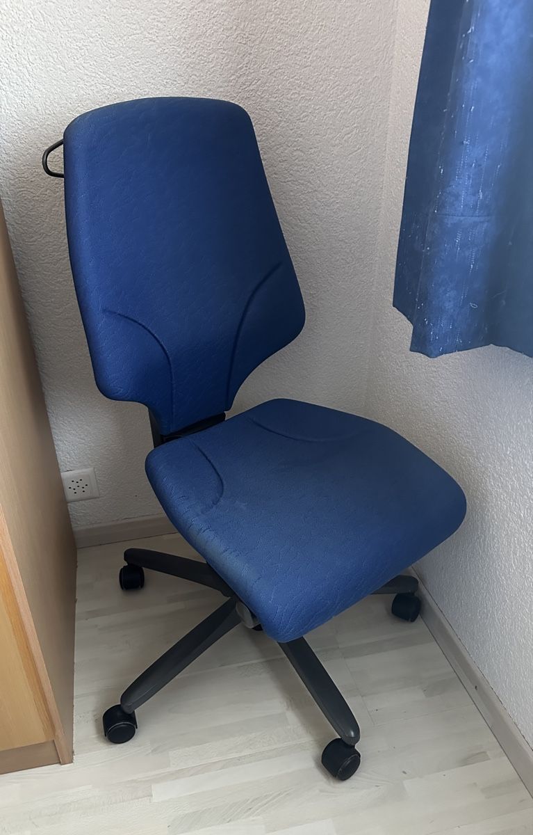 Sedie: Gebrauchter Bürostuhl, blau – Usato da Hedingen venduto da kamarue