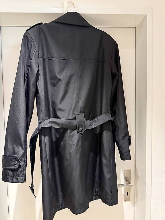 Cappotti: BIGASTIN Herren Trenchcoat schwarz – Usato da Chur venduto da pareto12 1