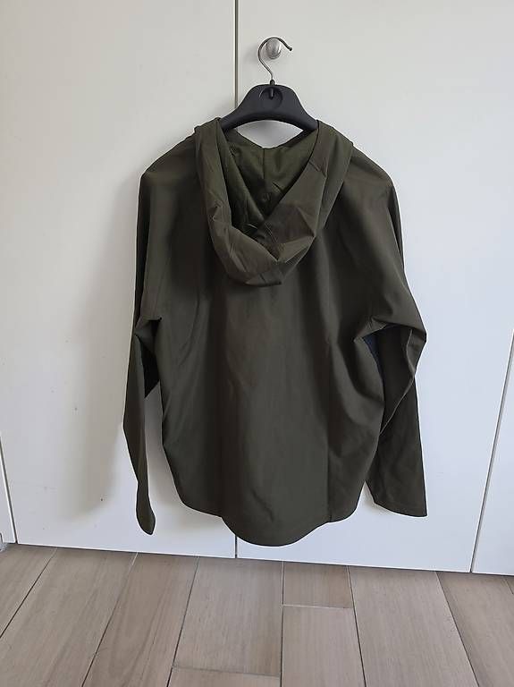 Under Armour Giacche: Under Armour Jacket M - NEW – Usato da Locarno venduto da ran_c5zb 1