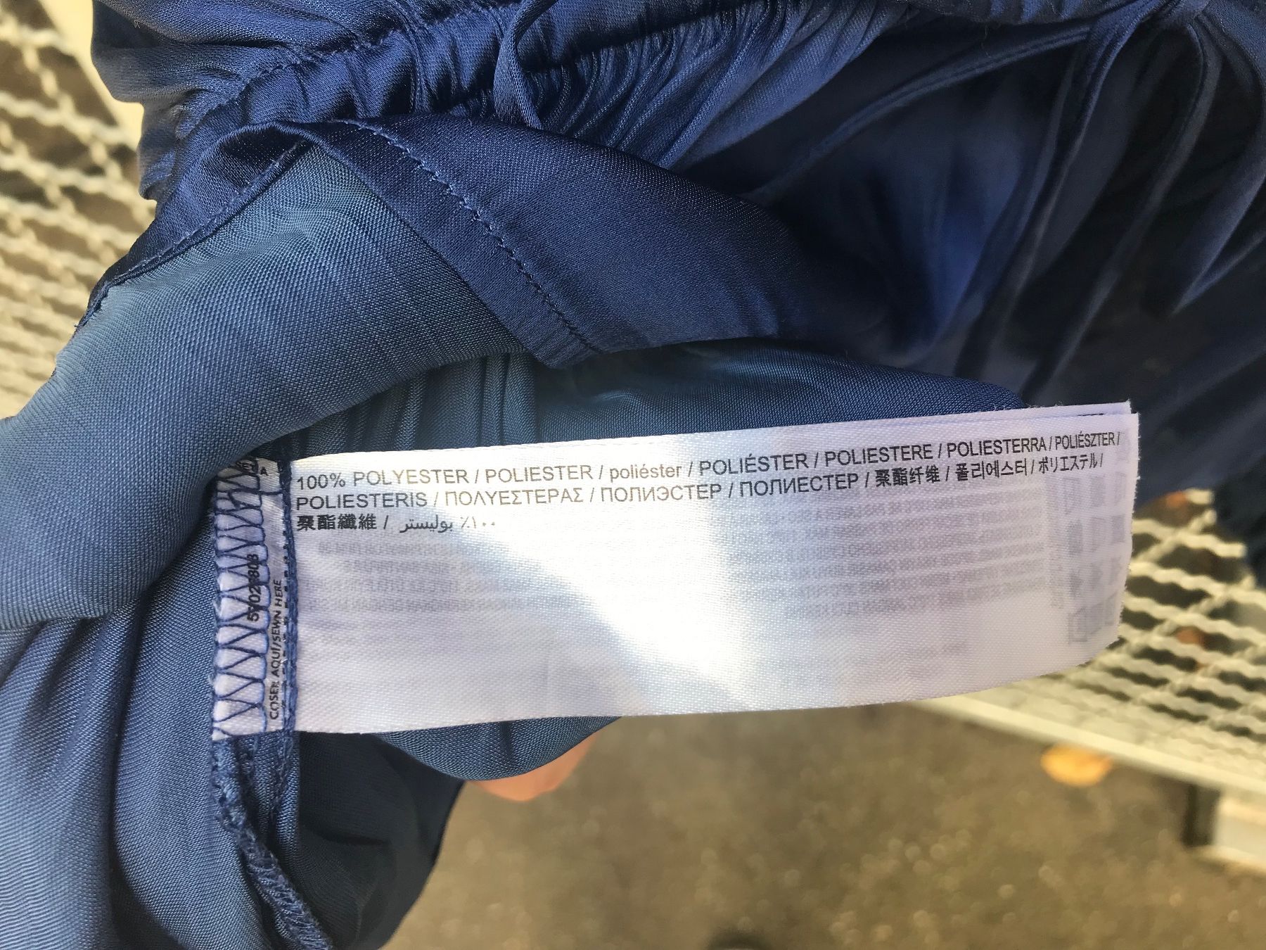 Mango Blusen: Mango Oberteil Gr. S in wunderschönem Blau – Neu (gemäss Beschreibung) aus Zürich von Salima03 4