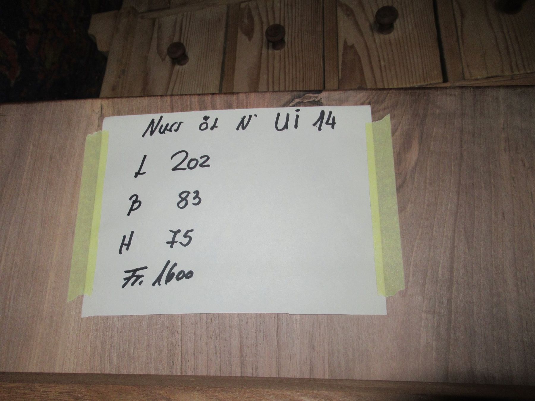 Tavoli: Beizentisch (Nuss/202) – Nuovo (secondo la descrizione) da Berg SG venduto da Pizza58 7