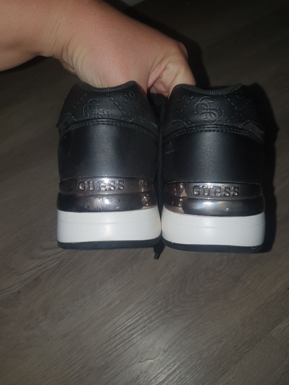 Guess Damenschuhe: Baskets Guess noires, taille 39 – Neu (gemäss Beschreibung) aus Bex von Tiphaine 2