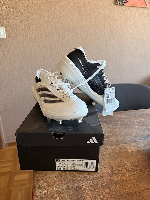 Chaussures hommes: Baseball Schuhe Adidas – Neuf avec emballage d'origine à Embrach par Omars.8424 4