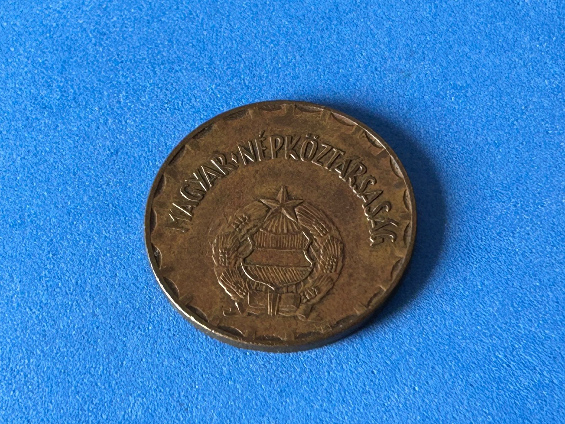 Tutti le monete: Hungary - 2 Forint 1985 – Usato da Corcelles NE venduto da AJKader 1