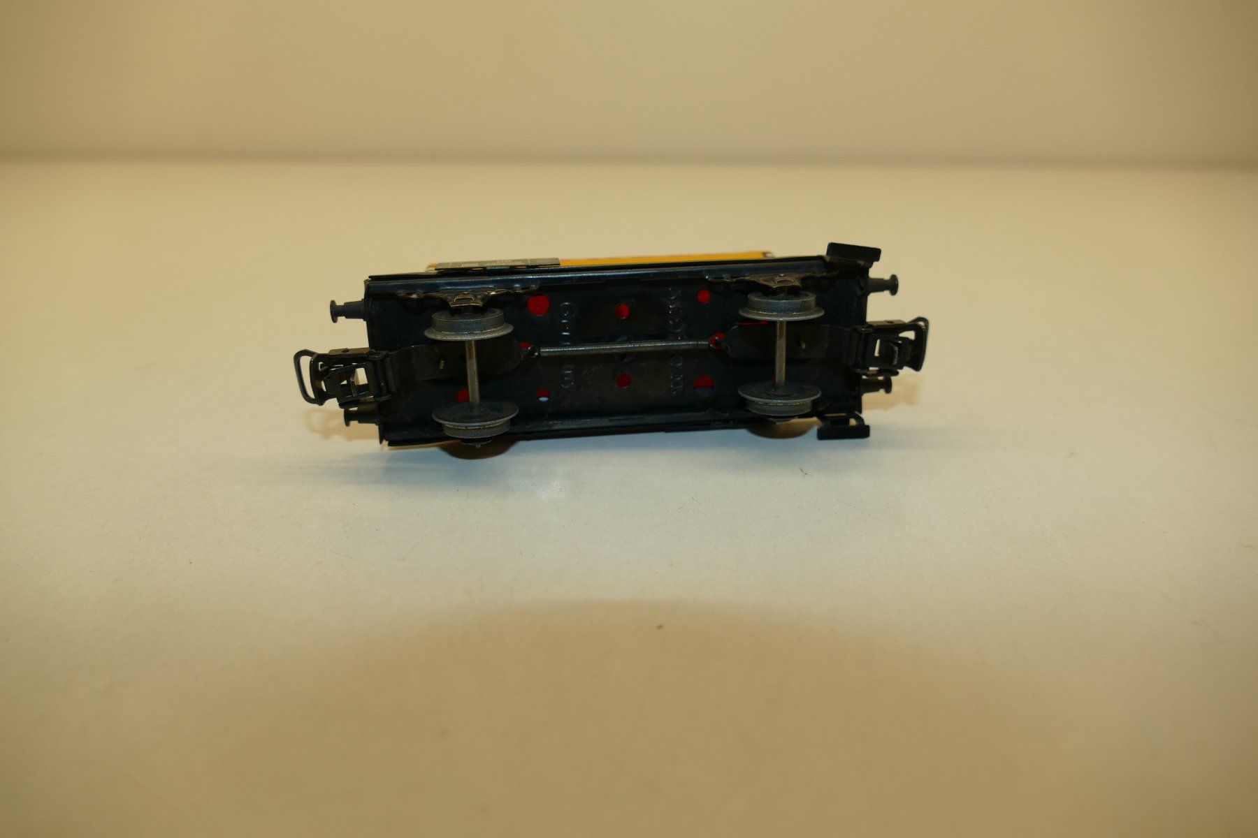 Märklin Modellini di ferrovie: Märklin H0: DB Kesselwagen Shell – Usato da Niederhasli venduto da rail-duerst 5
