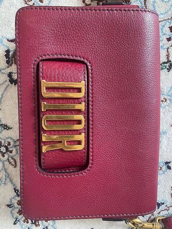Dior Umhängetasche aus Leder Burgunderrot