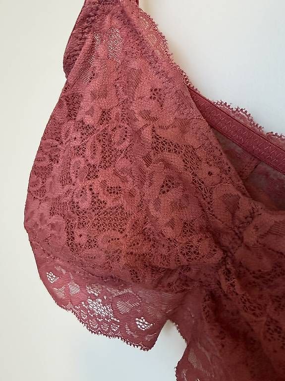 Autres dessous: Bralett Rosa mit Spitze – D'occasion à Bleienbach par Chi_Cari 1