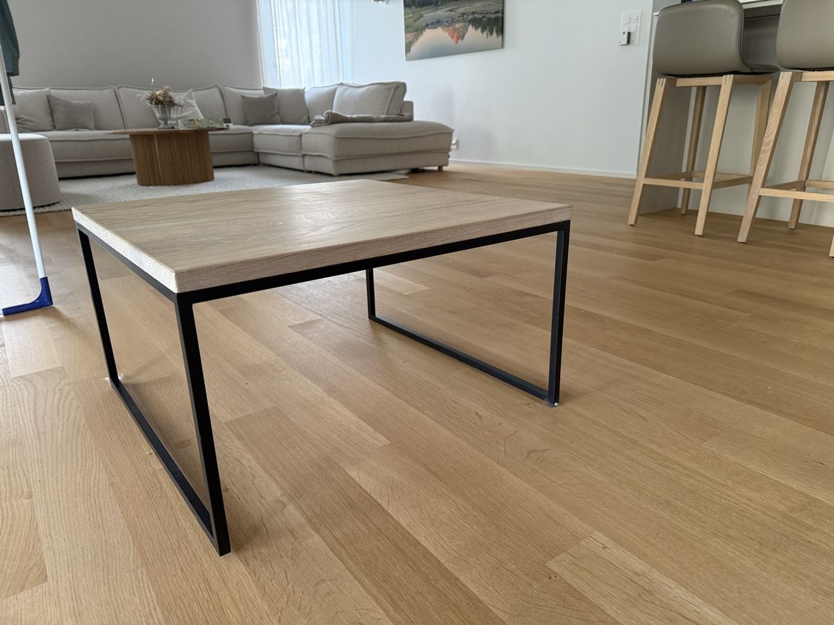 Tische: Couchtisch Sofatische Eiche massiv – Gebraucht aus Dussnang von stina1988