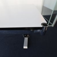 USM Haller Schreibtisch Elektrisch Höhenverstellbar 200x100