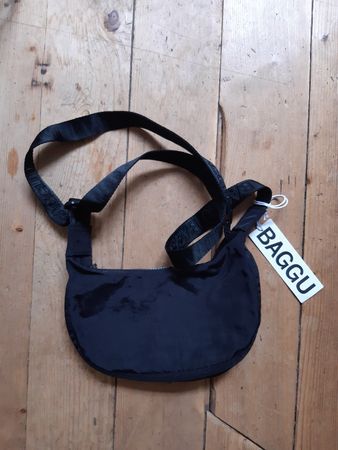 BAGGU Crossbody Bag