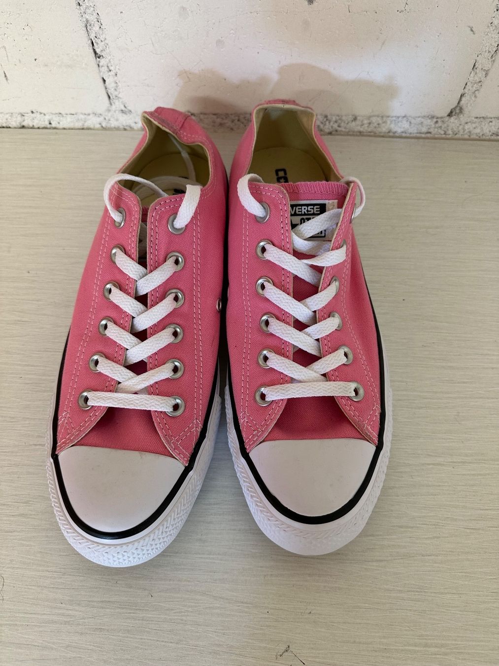 Scarpe da donna: CONVERSE grösse EU 41. UK 7,5 – Usato da Thun venduto da jeff070