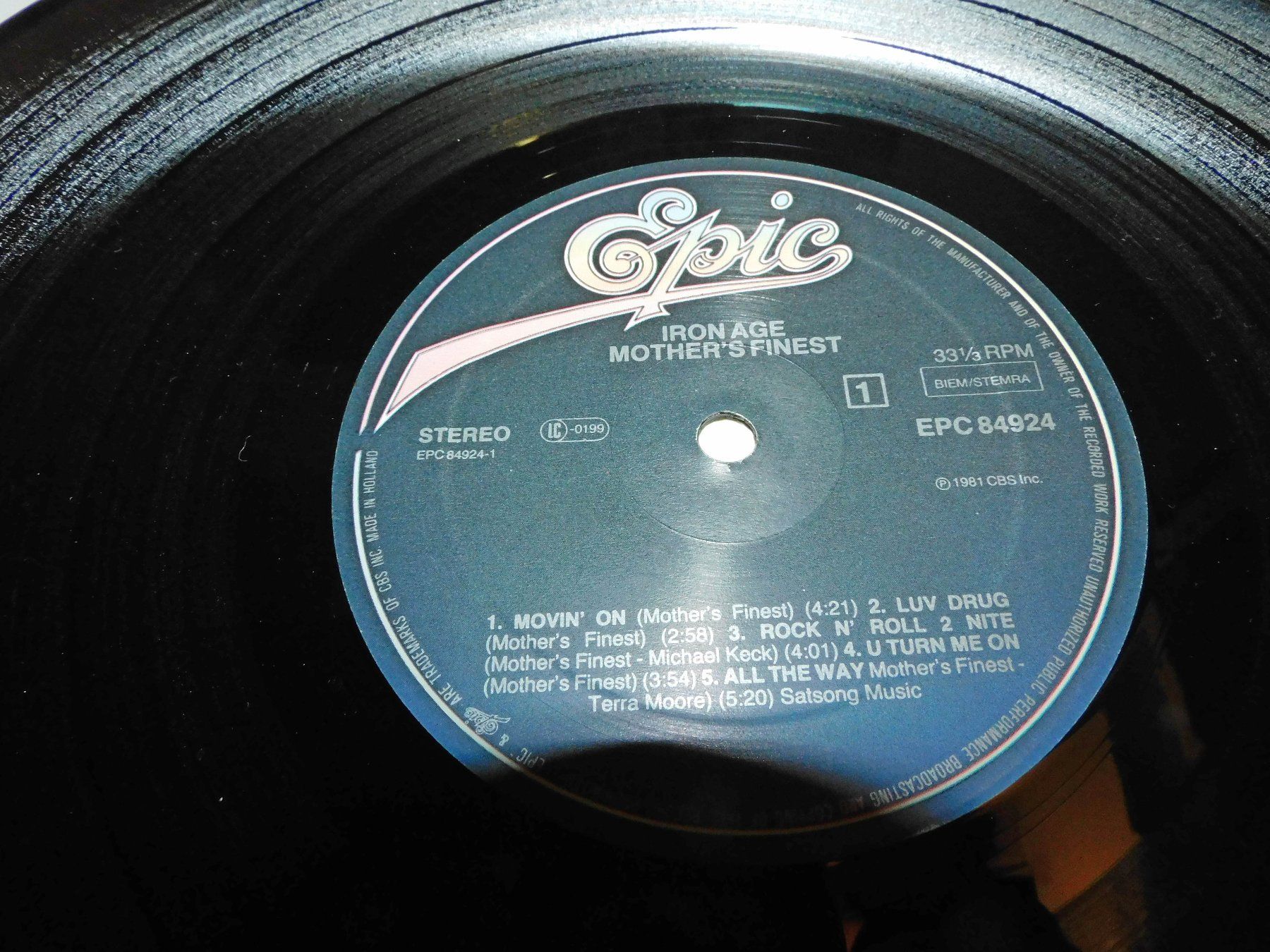 Dischi in vinile: Lp - Mothers Finest - Iron Age - 1981 – Usato da Sursee venduto da 76 5