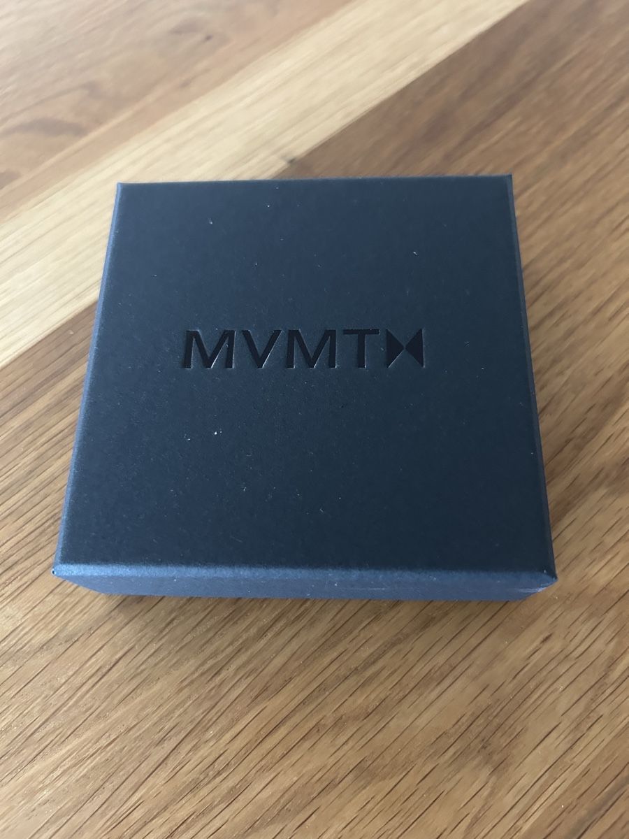 Armbänder & -reifen: Bracelet Mvmt doré – Neu und originalverpackt aus Gorgier von hcaroline4 3