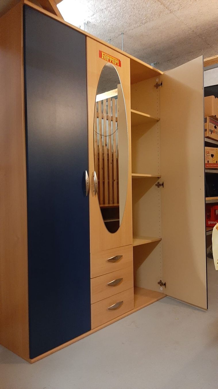 Armadi: Schrank – Usato da Olten venduto da kat_8tjz 1