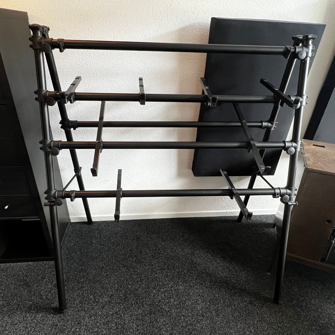 Instrumenten-& Notenständer: Jaspers Keyboardständer 4D-120B mit Custom Holzauflage – Gebraucht aus Sissach von Subnoize 3