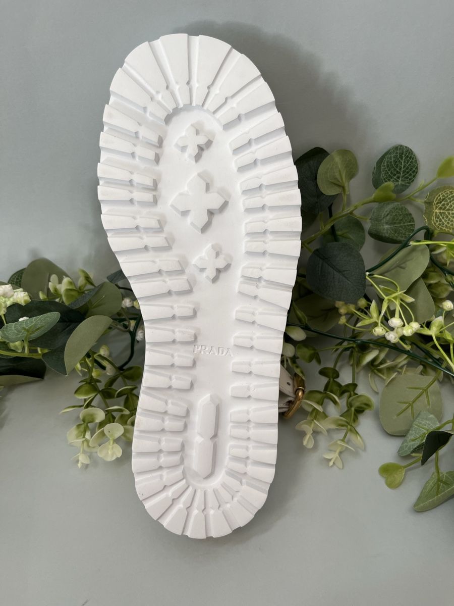 Prada Damenschuhe: Prada Platform Sandals White - 38 EU  New 🤍 – Neu (gemäss Beschreibung) aus Lausanne von S_luxury 3