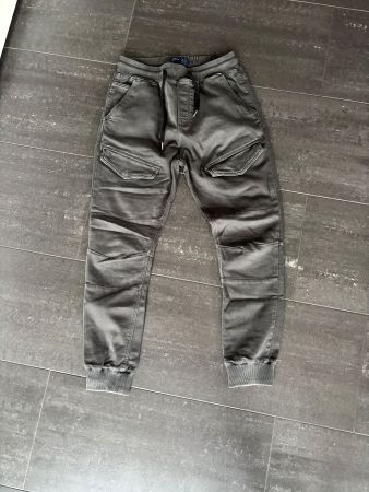 Hose für Jungs, Grösse 31 von Zara Man