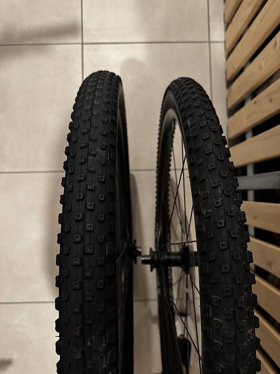 Bontrager Pneumatici & Ruote complete: Set 2 ruote 29" Bontrager – Usato da Tenero venduto da Swimjack 2