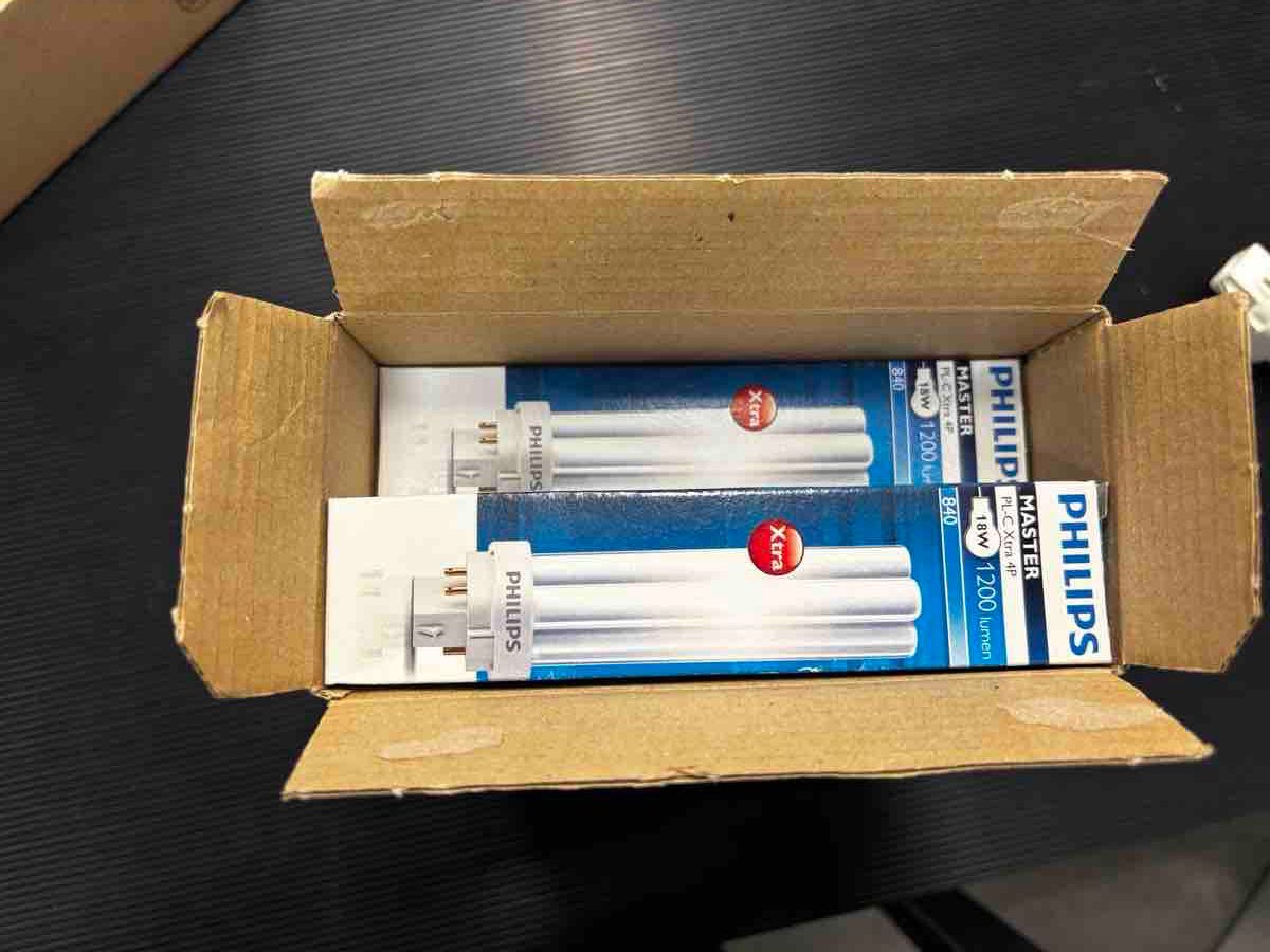 Philips Lampen: 9 Stück Philips MASTER PL-C Xtra G24q-2 – Neu (gemäss Beschreibung) aus Bonaduz von Jomby 1