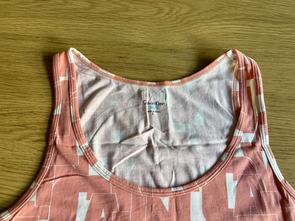 Calvin Klein Top: Calvin Klein Top  – Usato da Baden venduto da Tiffany6878 3
