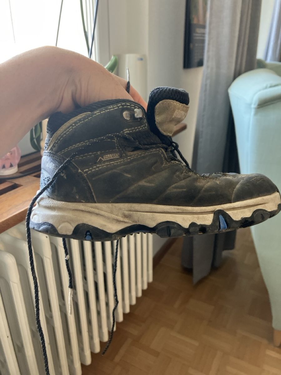 Meindl Scarpe per ragazzi: Meindl Wanderschuhe – Usato da Baden venduto da Kolumba