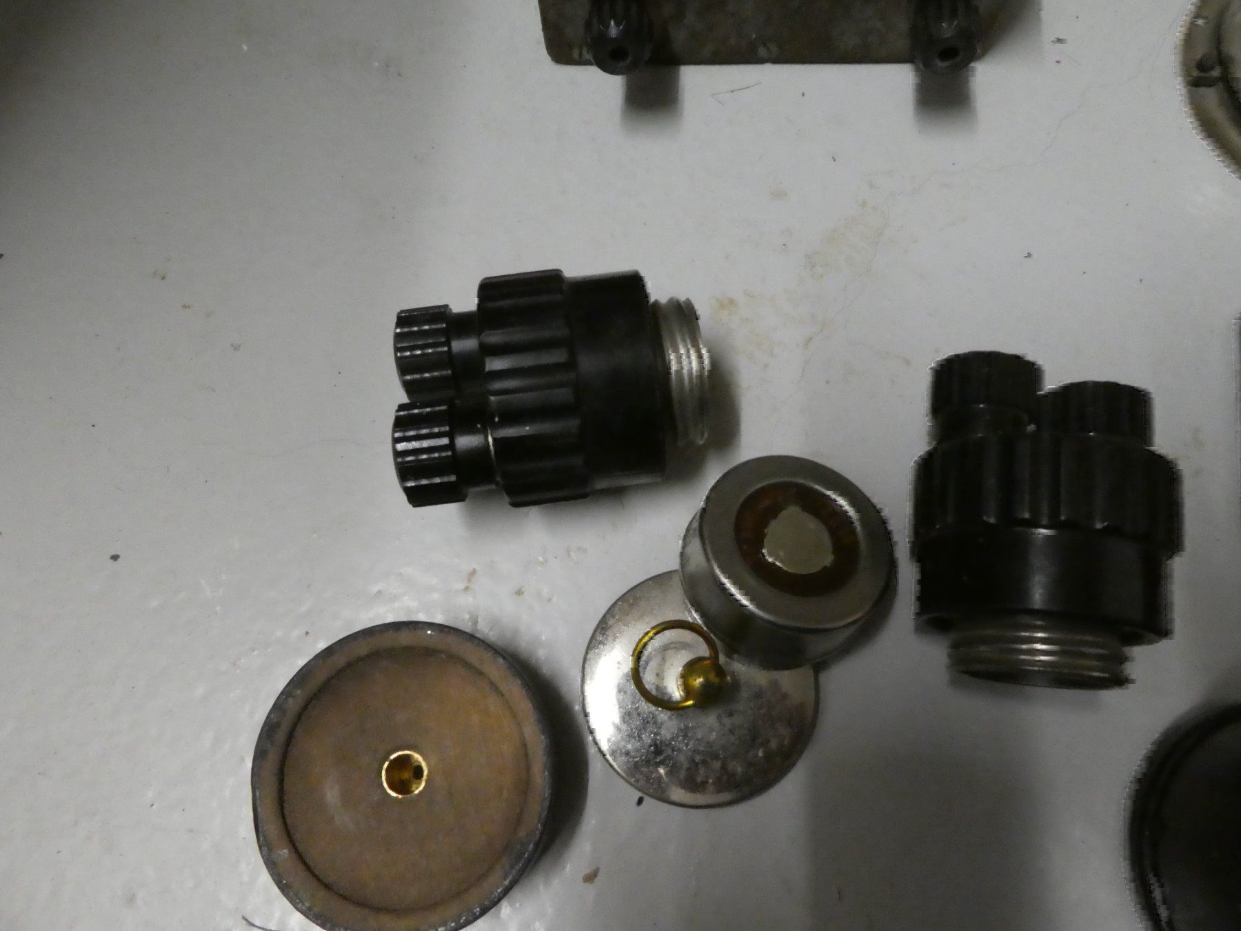 Pièces détachées: Elektrobestandteile Schalter Glocke – D'occasion à Mosnang par Goldwasser 6