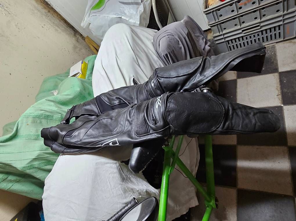 Hosen: pantalon moto IXS à vendre. – Gebraucht aus Biel/Bienne von Vido91