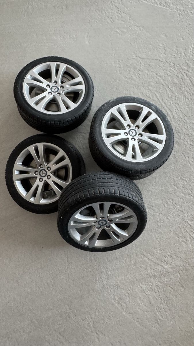 Mercedes-Benz Modellini d'auto: Felgen mercedes scala 1:18 – Usato da Caslano venduto da tuning21 1