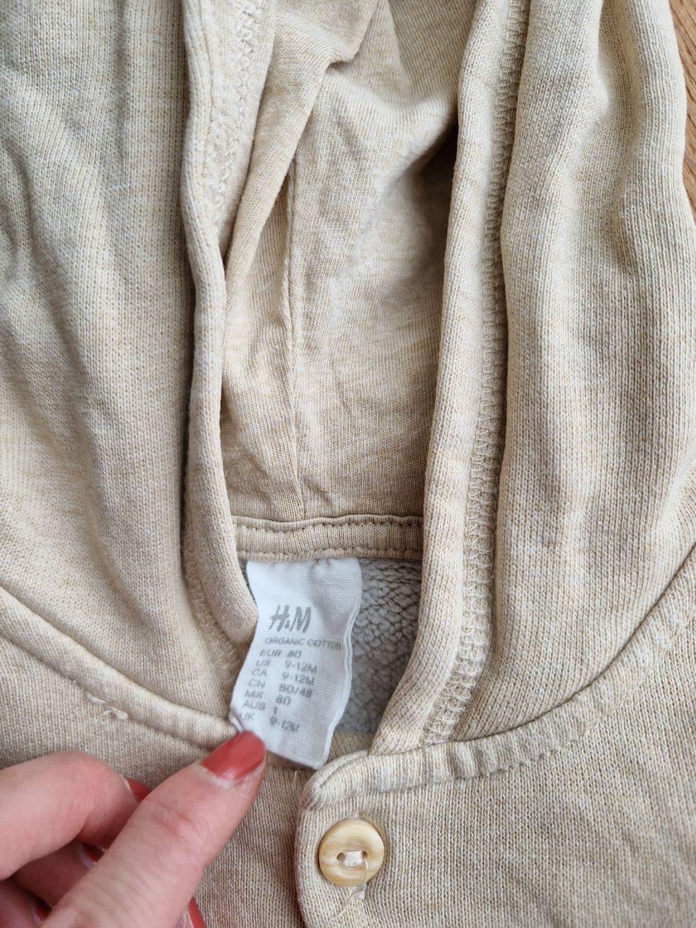 H&M Pulls et sweat-shirts: Baby Pullover H&M beige Grösse 80 – D'occasion à Eschenbach SG par SanFranciscoCalifornia 1
