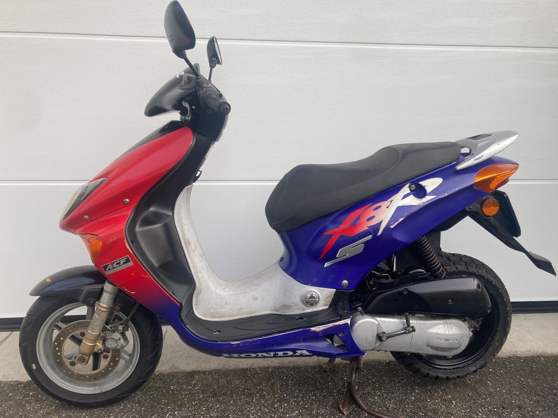 Honda Scooter: Honda SZX 50 – Usato da St.Gallen venduto da niki112 2