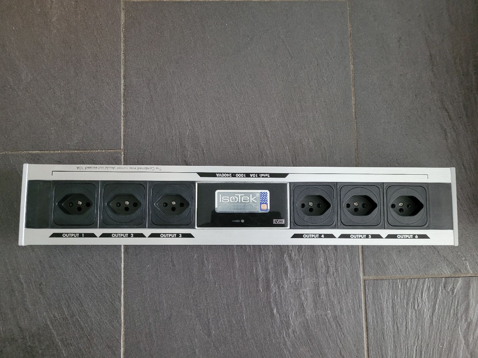 Isotek Cavi: Isotek EVO3 Sirius Stromleiste – Usato da Würenlos venduto da Casa83