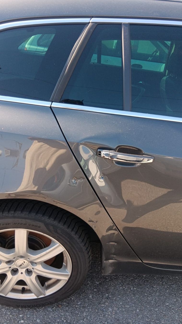 Opel Autos: Opel Insignia a 20 DTH – Gebraucht aus Rebstein von TonyRasta-Autohandel 4