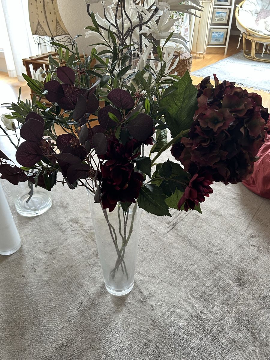 Tutte le decorazioni: Diverse künstliche Blumen gross – Usato da Fahrweid venduto da Mara36